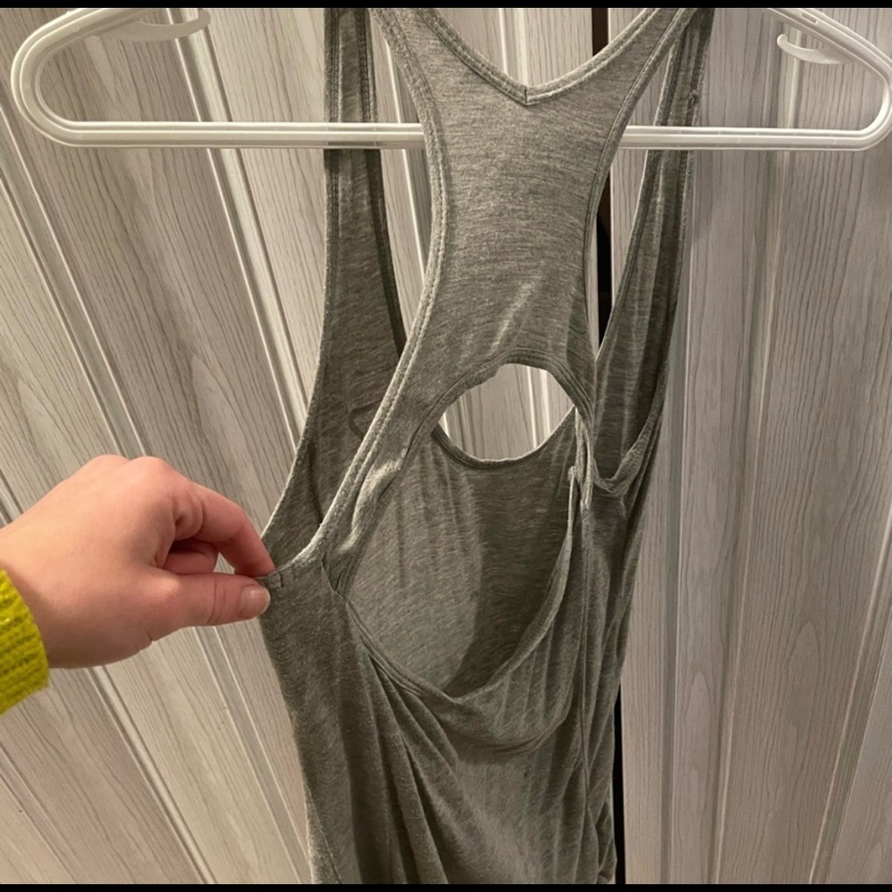 2for1 Gymshark Tank Tops - Picture 3 of 5